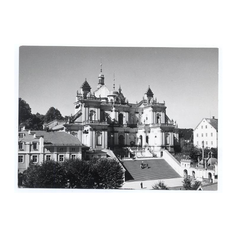 "Wambierzyce. Bazylika zbudowana w latach 1695-1730 w stylu włoskiego baroku 36-543"