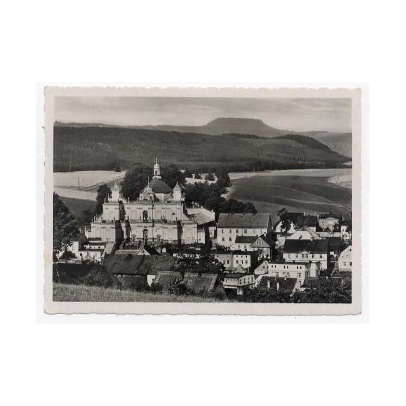 "Albendorf, Bez. Breslau. Gesamtansicht m. Heuscheuer"