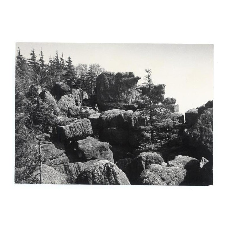 "Góry Stołowe. Fantastyczne skały na Szczelińcu 36-565"