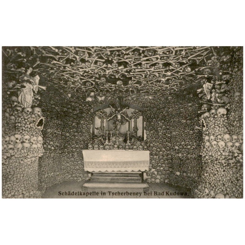 Schädelkapelle in Tscherbeney bei Bad Kudowa.