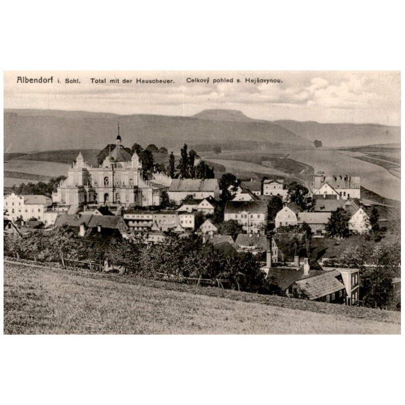 Albendorf i. Schl. Total mit Heuscheuer. Celkový pohled s Hejšovynou.
