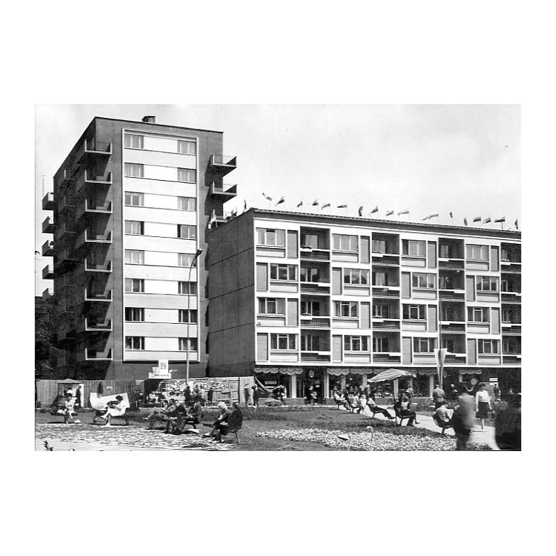 Dzisiaj. Budynki mieszkalne Bytom plac Poli Maciejewskiej / "DZISIAJ. BUDYNKI MIESZKALNE BYTOM Plac Poli Maciejewskiej"