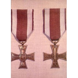 Odznaczenia Polskiej Rzeczypospolitej Ludowej ze zbiorów Muzeum Wojska Polskiego / fot. Maciej Ciunowicz