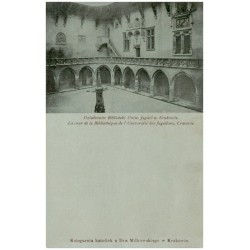Dziedziniec Biblioteki Uniw. Jagiell w Krakowie. La cour de la Bibliothèque de l' Université des Jagellons, Cracovie.