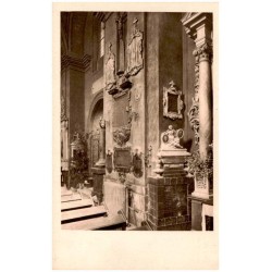 Kraków. Pomniki na ścianach kościoła OO. Reformatów.