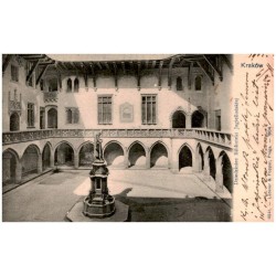 Kraków. Dziedziniec Biblioteki Jagiellońskiej 46581