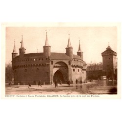 Kraków: Barbakan i Brama Florjańska. Cracovie: Le bastion prés de la port des Floriens.