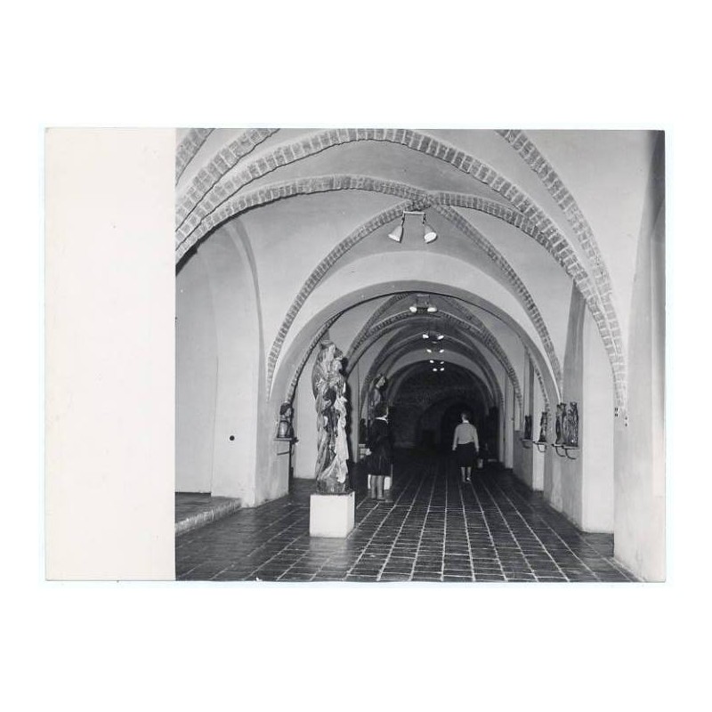 "Muzeum Okręgowe w Toruniu Galeria Sztuki Średniowiecznej na parterze Ratusza Staromiejskiego, po 1964 r."