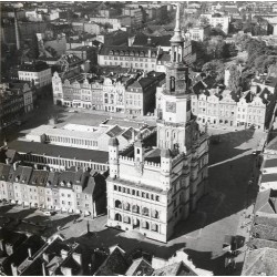 "Poznań. Stare Miasto. Ratusz fot. L. Zielaskowski 71-926 67053 barwne"