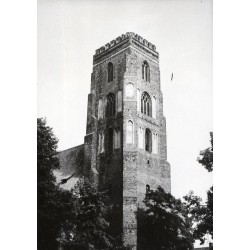 "Gostyń - kościół farny fot. P. Kochański 60-227 38008 barwne"