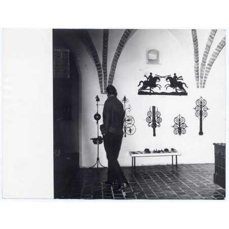 "Toruń (po 1964 r.) Muzeum Okręgowe w Toruniu wystawa w Ratuszu Staromiejskim (parter) Toruńskie rzemiosło artystyczne"