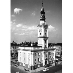 "Poznańskie Leszno ratusz 31-2420"