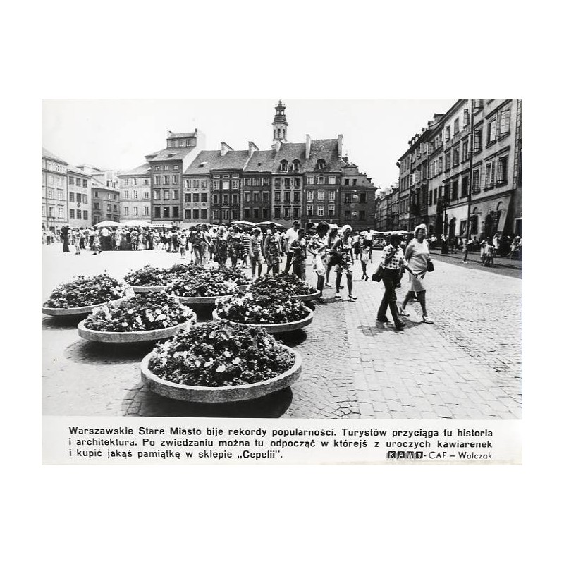 "Warszawskie Stare Miasto bije rekordy popularności [...] KAW-CAF - Walczak"