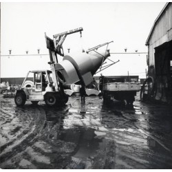 "Rogoźno Produkcja Fabryki Maszyn Rolniczych "Agromet-Rofama" fot. J. Siudecki 68-413 k-59132 barwne."