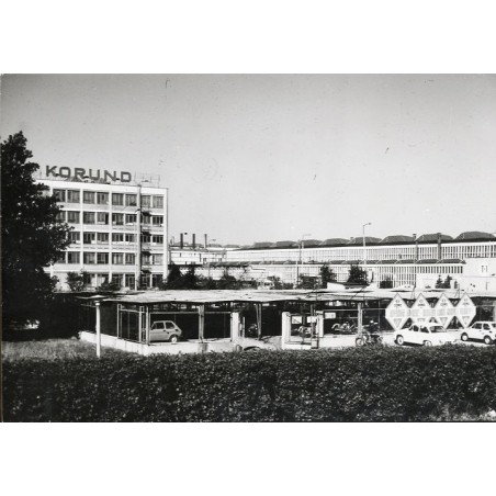 "Koło Fabryka Materiałów i Wyrobów Ściernych "Korund" fot. T. Nowak 80r - 10,0 15-256 59485 barw."