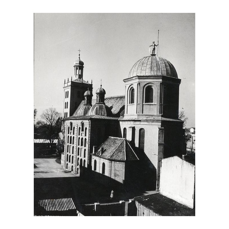 "Grodzisk Wielkopolski Fara, Kościół pod wezw. św. Jadwigi pierwotnie wczesnogotycki później przebudowany (sięga XI-XII w) fot.