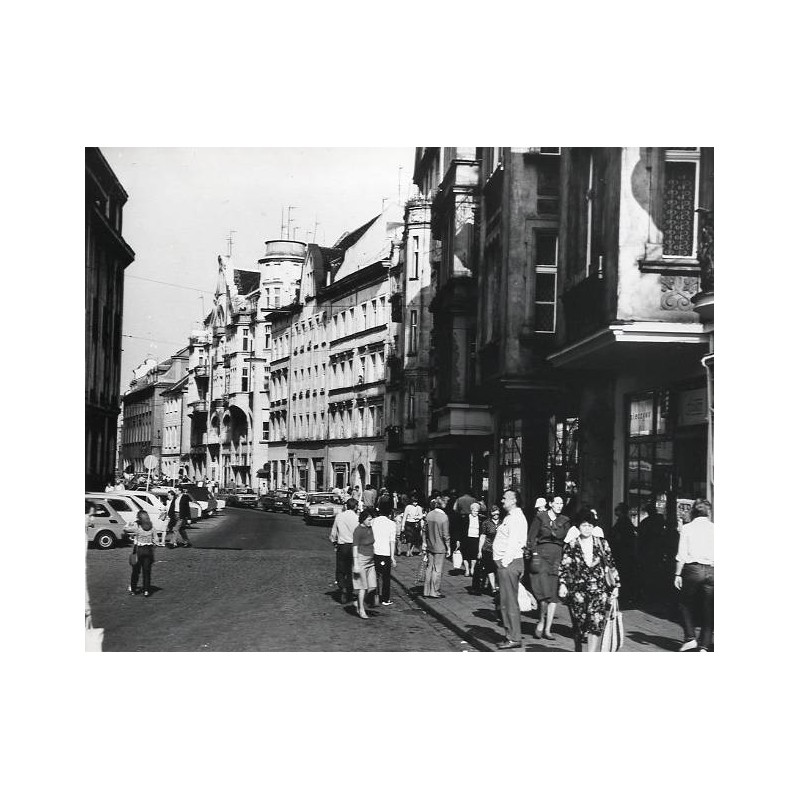 "Poznań. Ul. Szkolna - widok w kierunku Starego Rynku fot. L. Surowiec 71-1066 32040/4 Barwne"