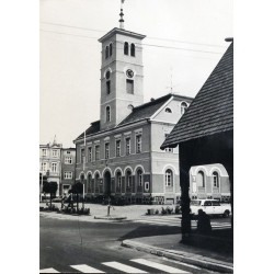 "Poniec - Ratusz fot. R. Reed 60-369 60592 barwne 1980r - 10,0"