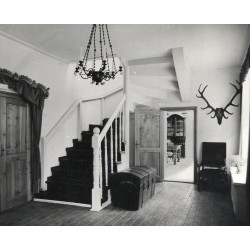 "Koszuty k/ Środy Wlkp. Muzeum Ziemi Średzkiej Dwór z XVIII-XIXw - wnętrze - hall fot L. Surowiec 32681-1 71-1182 Barwne"