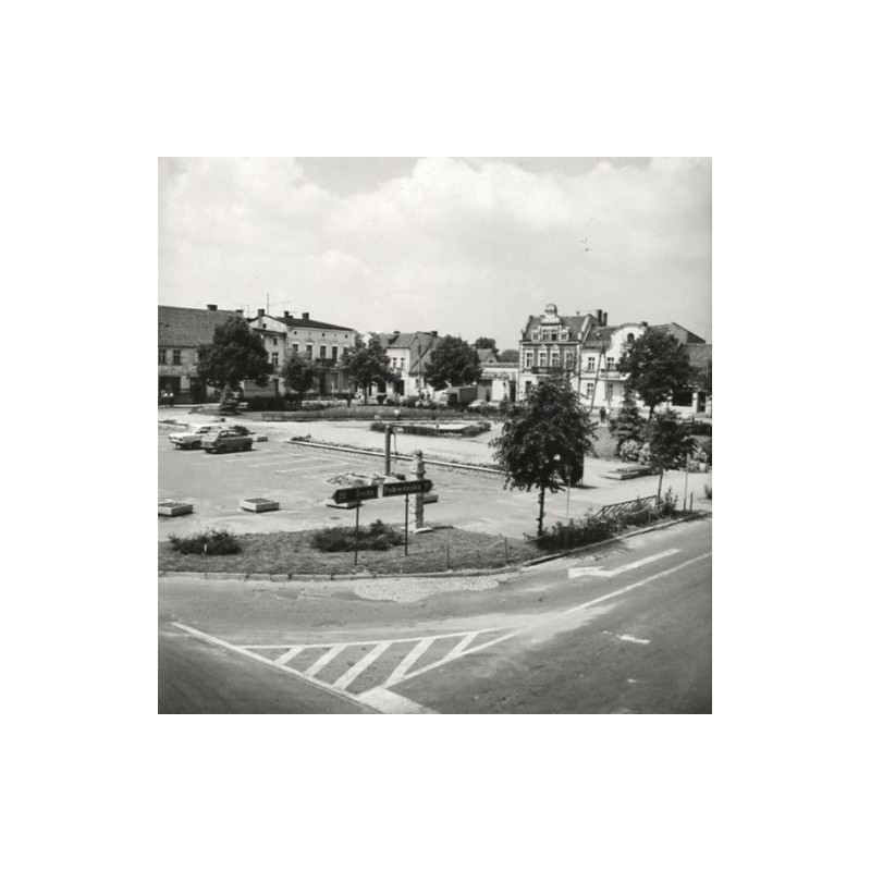"Kostrzyń Rynek. fot. St. Wiktor 71-1015 30161-2 barwne"