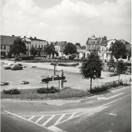 "Kostrzyń Rynek. fot. St. Wiktor 71-1015 30161-2 barwne"