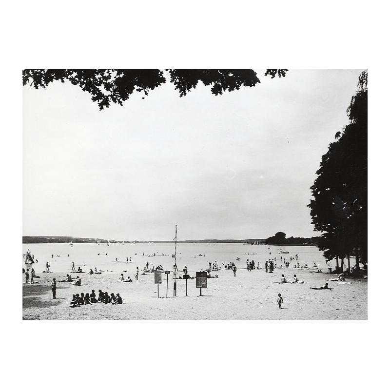 "Boszkowo - plaża przy restauracji "Syrena" nad jez. Dominickim fot. J. Makarewicz 60-35 Barwne 02449-6"