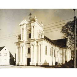 "Rakoniewice Kościół z XIV-XV w fot. L. Surowiec 71-1284 33234-10 Barwne"