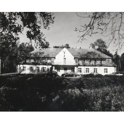 "Czerniejewo Dworek Myśliwski (Hotel) - jeden z obiektów Zespołu Klasycystycznego (Ośrodek Usług Turystyczno-Łowieckich) fot. L.