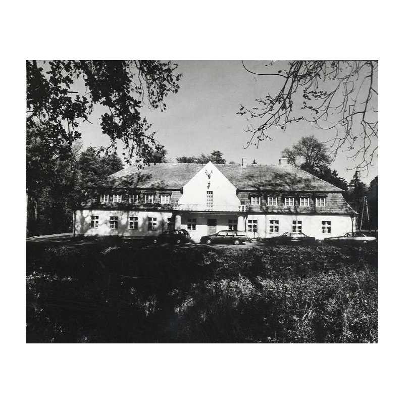 "Czerniejewo Dworek Myśliwski (Hotel) - jeden z obiektów Zespołu Klasycystycznego (Ośrodek Usług Turystyczno-Łowieckich) fot. L.