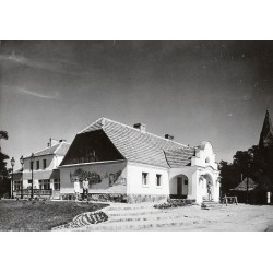 "Ptaszkowo - zajazd "Ptaszkowo" fot. J. Makarewicz 71-102 Barwne 02461-5"