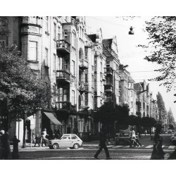 "Poznań ul. Słowackiego fot. L. Surowiec 71-1094 32023/4 Barwne"