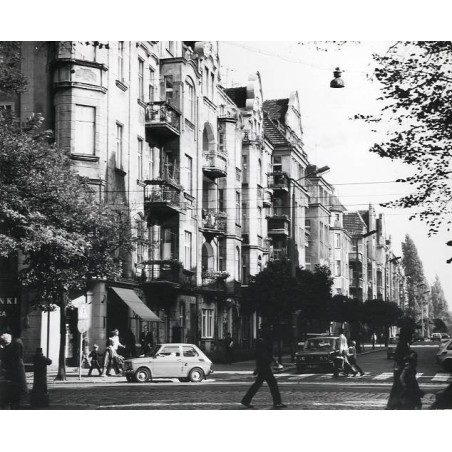 "Poznań ul. Słowackiego fot. L. Surowiec 71-1094 32023/4 Barwne"