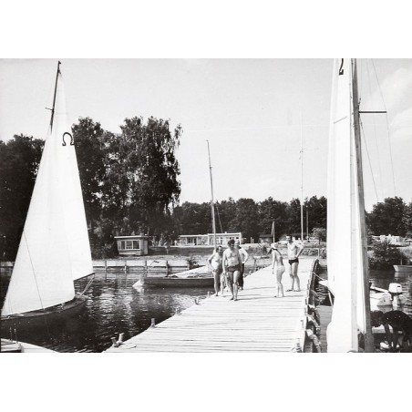 "Boszkowo - przystań wodna PTTK nad jez. Dominickim fot. J. Makarewicz 60-30 Barwne 02459-4"