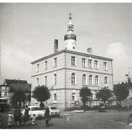 "Jutrosin Ratusz fot. J. Woźniak 60-403 65423 barwne"