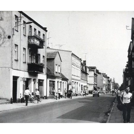 "Środa Wlkp. ulica H. Dąbrowskiego fot. L. Surowiec 32681-2 71-1204 Barwne"
