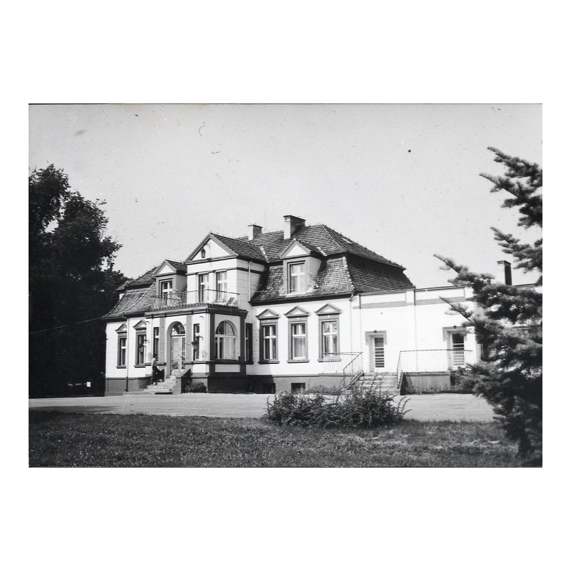 "Manieczki Dworek fot. Z. Żyburtowicz 42277 71-372 barwne"