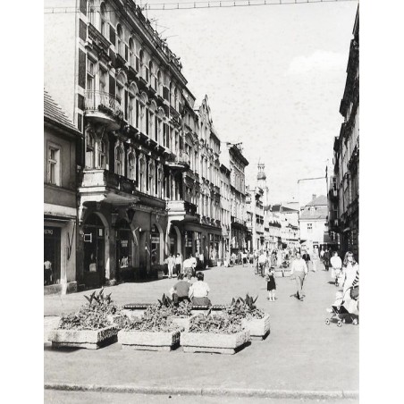 "Leszno ul. Słowiańska fot. M. Trzeciakowski M. Bańkowska 60-468 76065 barwne"
