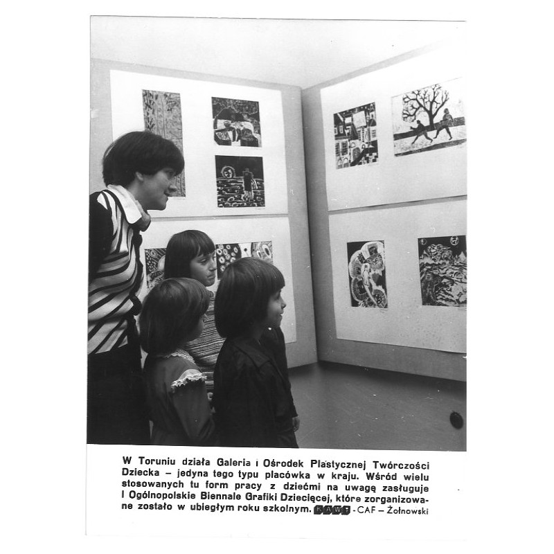 "W Toruniu działa Galeria i Ośrodek Plastycznej Twórczości Dziecka [...] I Ogólnopolskie Biennale Grafiki Dziecięcej [...] KAW-C