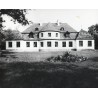 "Koszuty k/ Środy Wlkp Muzeum Ziemi Średzkiej Dwór z XVIII-XIXw - widok od strony ogrodu fot L. Surowiec 32681-10 71-1203 Barwne