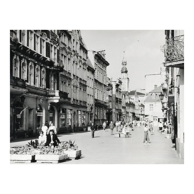 "Leszno ul. Słowiańska fot. M. Trzeciakowski M. Bańkowska 60-459 76067 barwne"