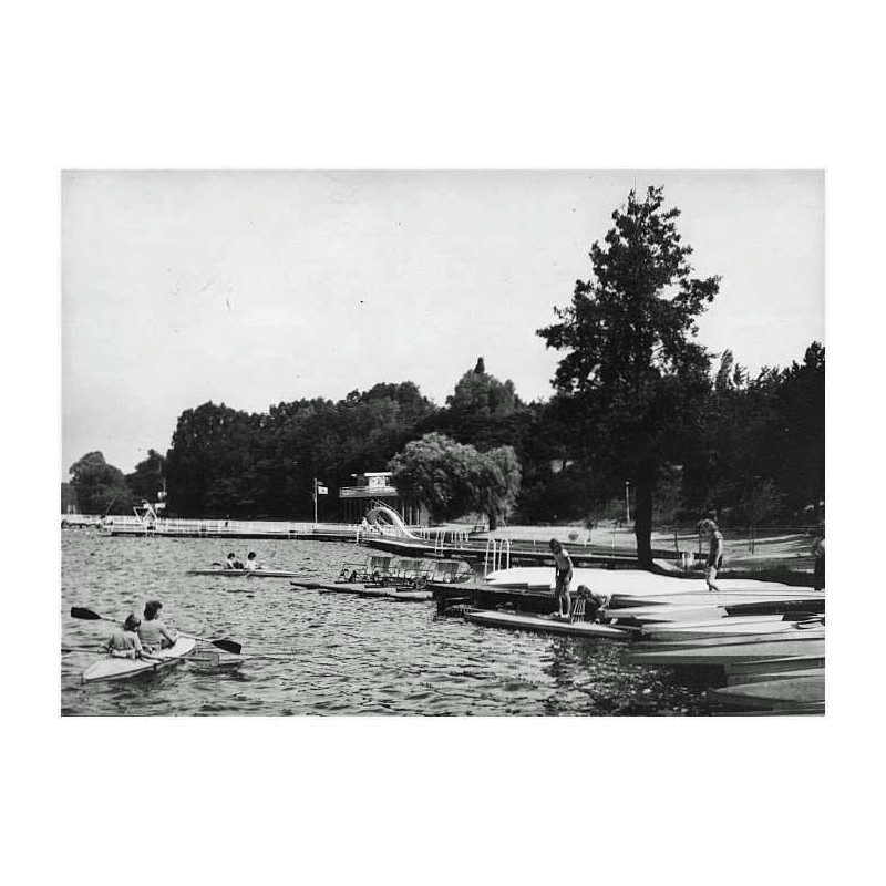 "Wągrowiec - ośrodek wypoczynkowy nad jeziorem Durowskim fot. R. Brzycki 02747-2 68-31 [...]"