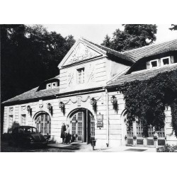 "Czerniejewo - Restauracja w dawnej wozowni fot. Z. Żyburtowicz 71-356 42281 barwne"