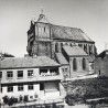 "Góra. Kościół Gotycki z XV-XVI w p.w św. Katarzyny fot. Stasiak 60-492 Barwne 35878-8"