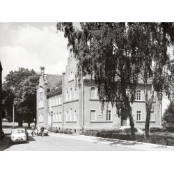 "Poniec ul. Szkolna - Szk. Gminna i Rolnicza fot. J. Siudecki 60-110 28457 kolor"