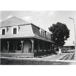 "Stęszew. Zajazd "Pod Kaczorem" fot. Z. Żyburtowicz 71-339 40268 barwne"