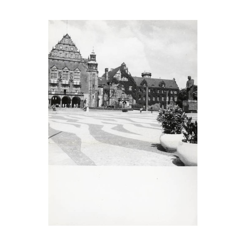 "Poznań - Uniw. A. Mickiewicza fot. S. Laskowski [...]"