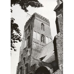 "Gostyń Gotycki kościół farny fot. P. Kochański 60-228 38006 barwne"