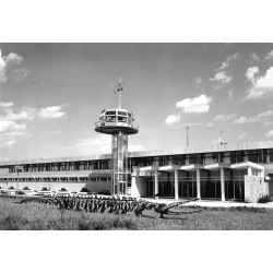 "Poznańskie Leszno-Strzyżewice centrum szybowcowe 31-2423"