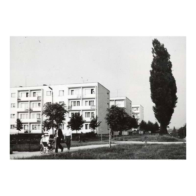 "Gostyń osiedle mieszkaniowe fot. P. Kochański 60-230 38009 barwne"