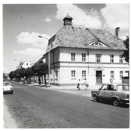 "Rogoźno. Ratusz klasycystyczny fot. W. Wróblewski 68-515 79248 barwne"